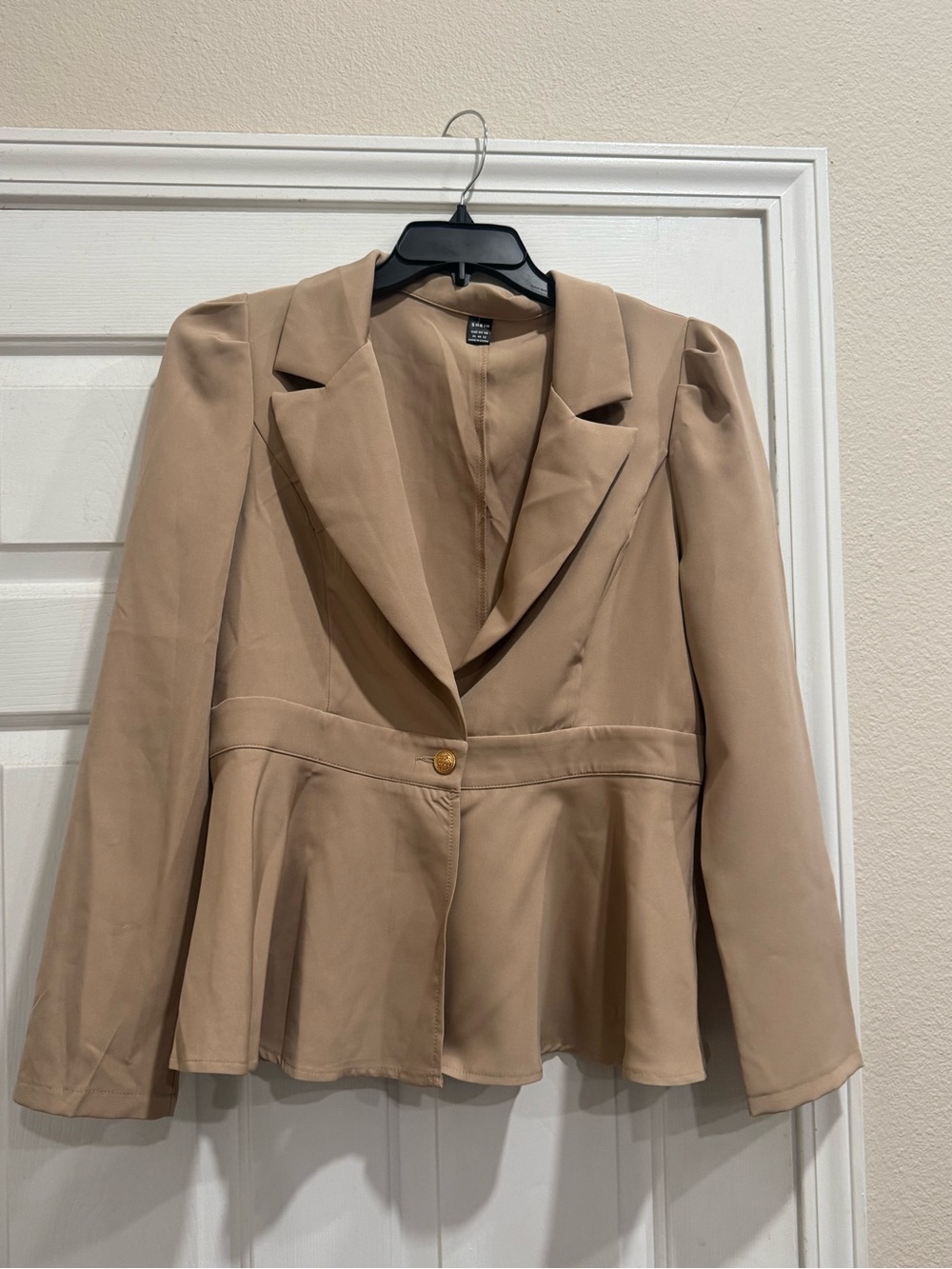 SHEIN Beige Peplum Single-Button Blazer